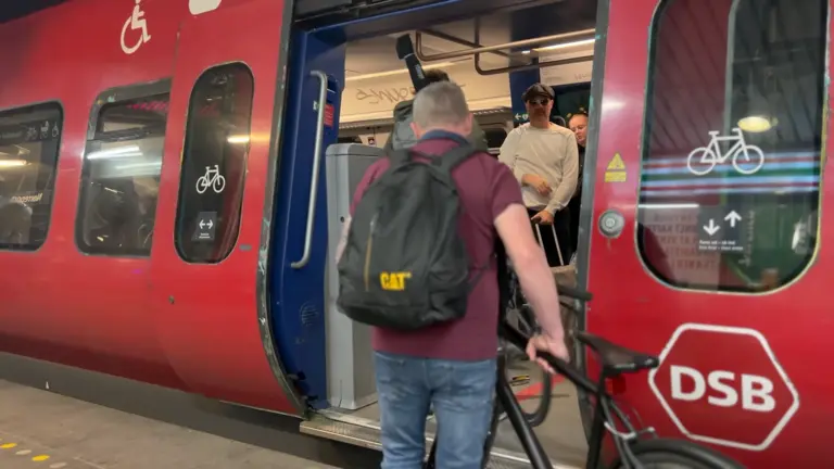 Cycling in Copenhagen 5 Cycles on Public transport in Copenhagen